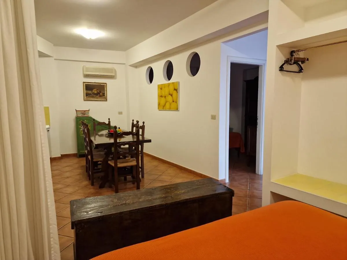 Residence Degli Agrumi Taormina 0*,